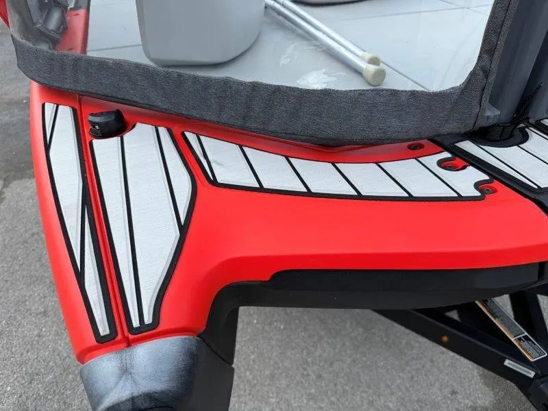 Slide: The Image of Sea-Doo SWITCH SPORT 18' 230HP 2023 - 11