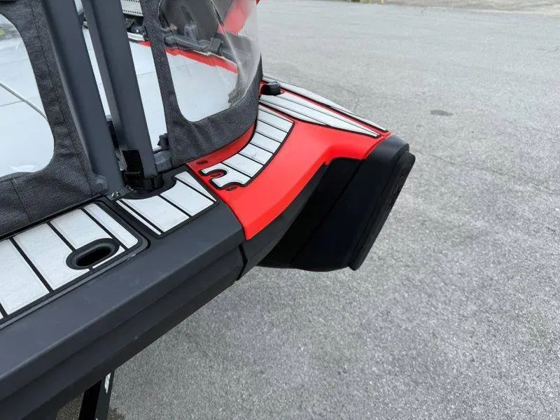 Slide: The Image of Sea-Doo SWITCH SPORT 18' 230HP 2023 - 14