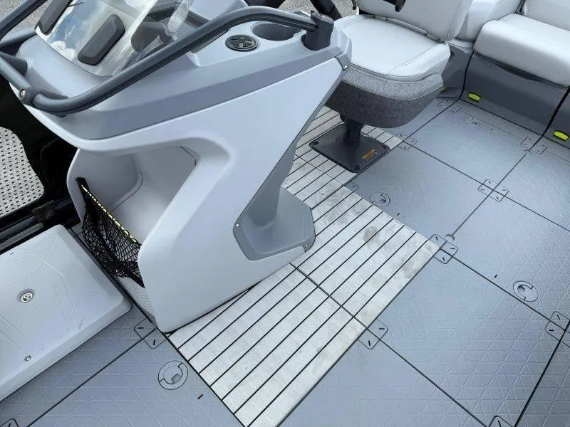 Slide: The Image of Sea-Doo SWITCH SPORT 18' 230HP 2023 - 24