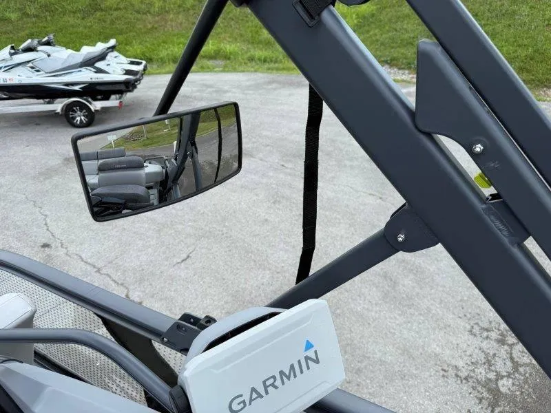 Slide: The Image of Sea-Doo SWITCH SPORT 18' 230HP 2023 - 32