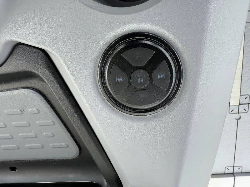 Slide: The Image of Sea-Doo SWITCH SPORT 18' 230HP 2023 - 41