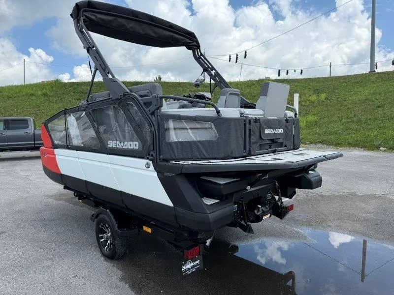 Slide: The Image of Sea-Doo SWITCH SPORT 18' 230HP 2023 - 5