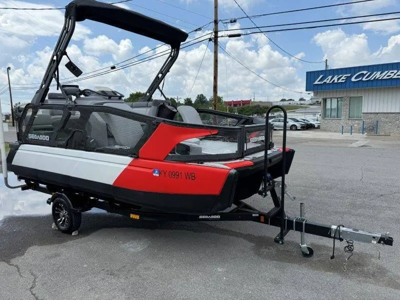 Slide: The Image of Sea-Doo SWITCH SPORT 18' 230HP 2023 - 7