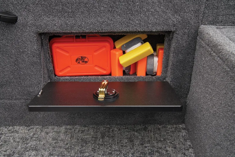 Slide: The Image of Tracker Targa V-18 WT 2025 - 49