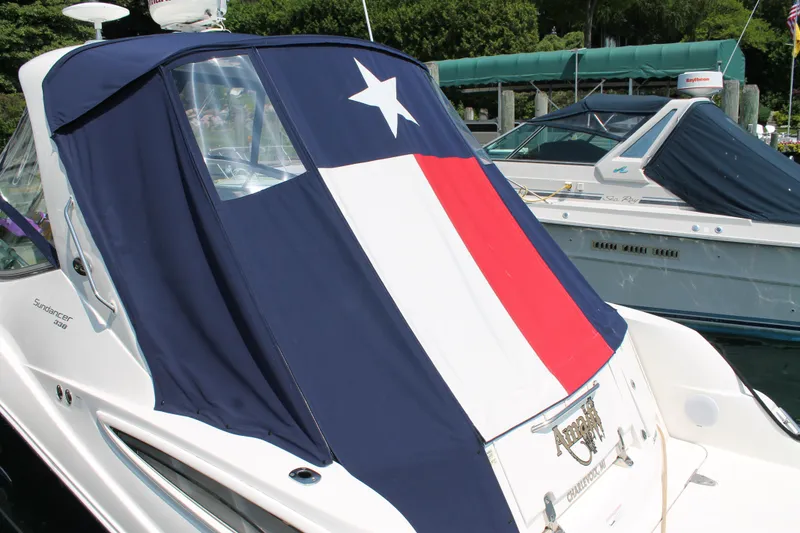 Slide: The Image of Sea Ray Sundancer 330 2012 - 56