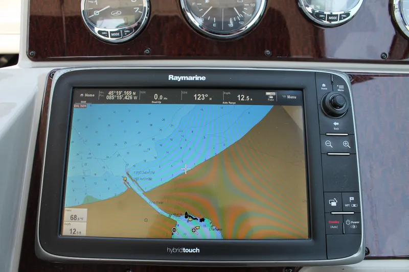 Slide: The Image of Sea Ray Sundancer 330 2012 - 63