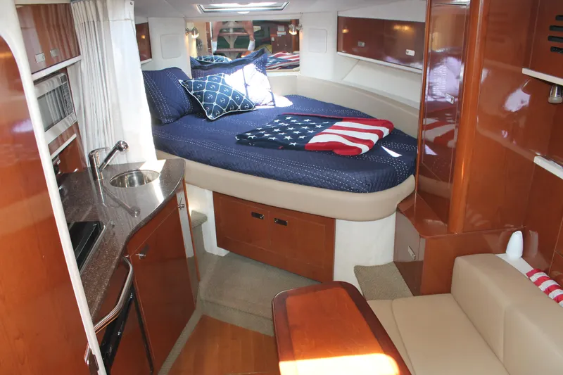 Slide: The Image of Sea Ray Sundancer 330 2012 - 73