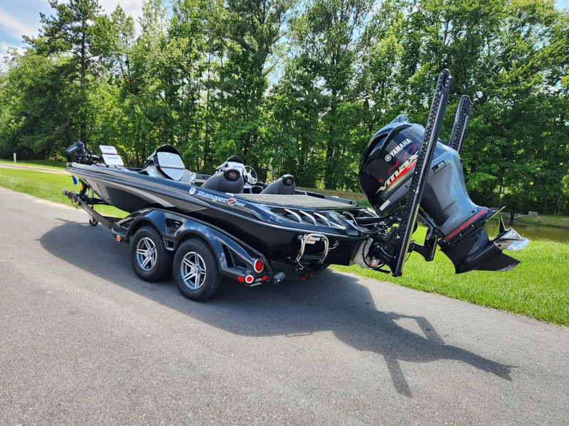 Slide: The Image of Ranger Z520C 2014 - 2