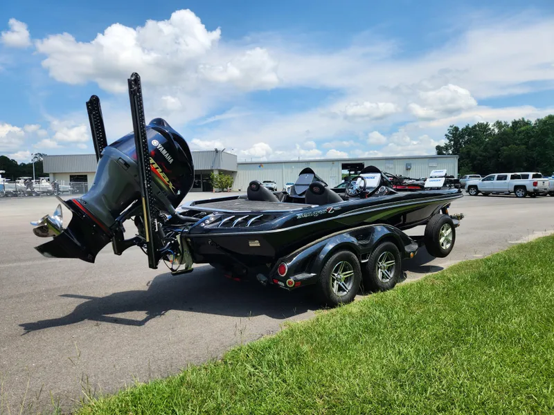 Slide: The Image of Ranger Z520C 2014 - 4