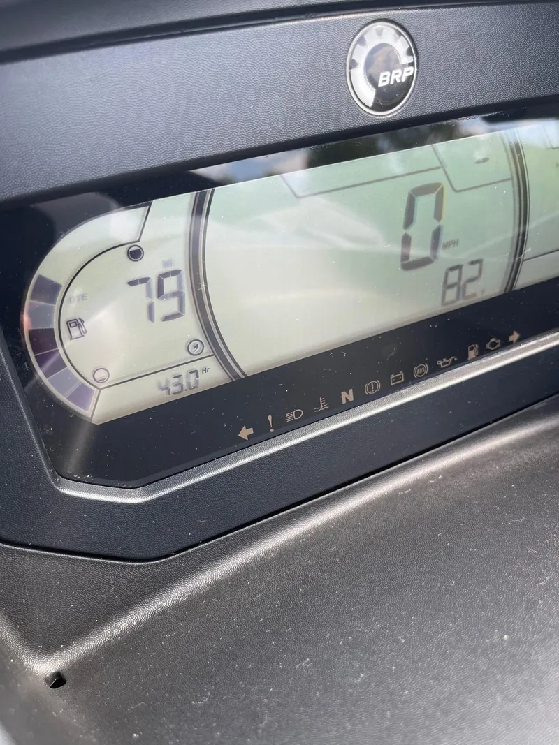 Slide: The Image of Dashboard of 2022 Sea-Doo Fishpro Sport 170 showing speed and fuel levels. - 7