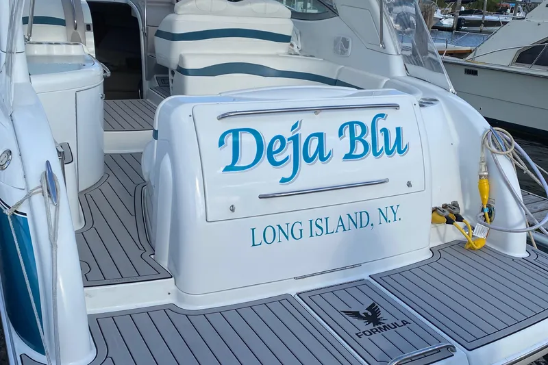 Slide: The Image of 2005 Formula 31PC boat named "Deja Blu" docked in Long Island, N.Y. - 5
