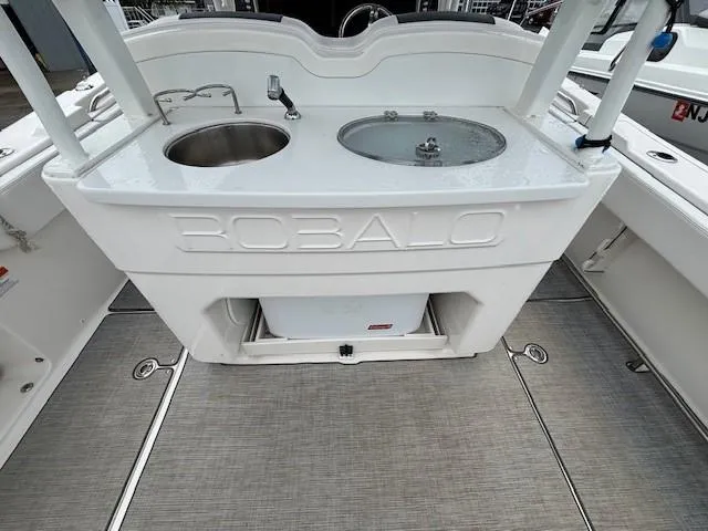 Slide: The Image of Robalo R302 Center Console 2019 - 10