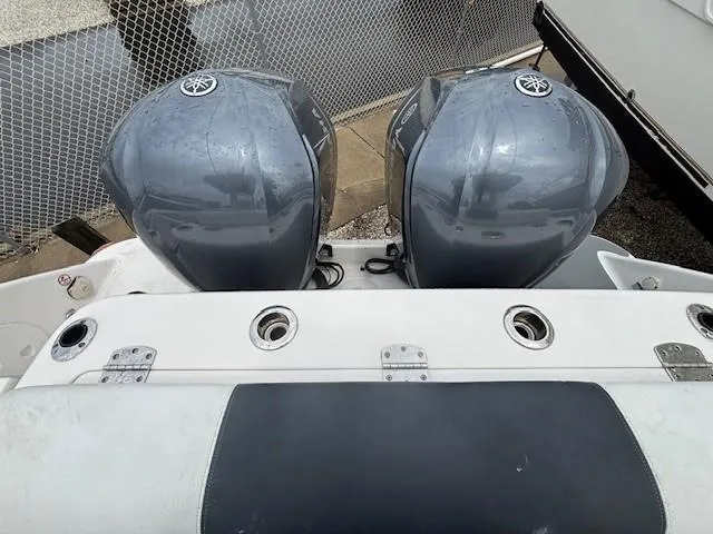 Slide: The Image of Robalo R302 Center Console 2019 - 13