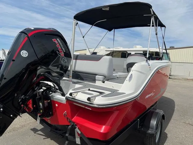 Slide: The Image of Bayliner Element M19 2023 - 21