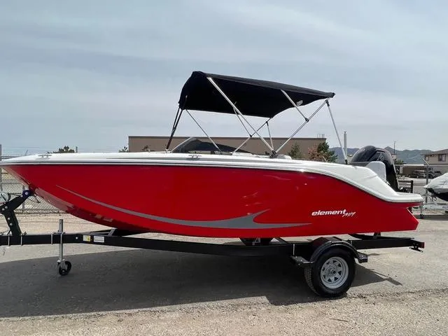 Slide: The Image of Bayliner Element M19 2023 - 25