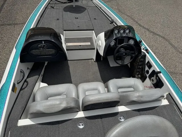 Slide: The Image of Blazer 202 Pro-V 2005 - 22