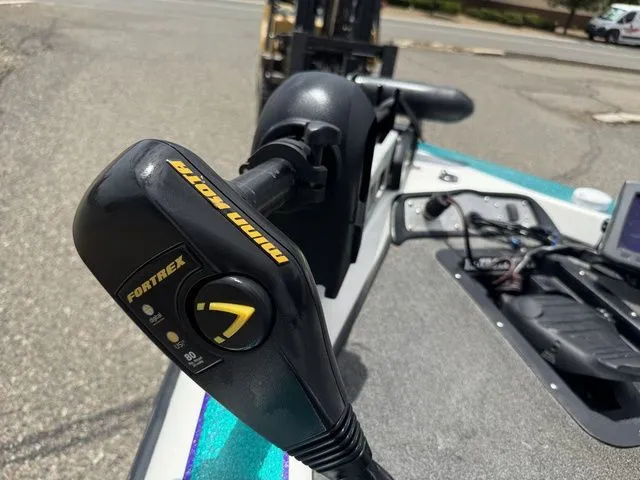 Slide: The Image of Blazer 202 Pro-V 2005 - 25