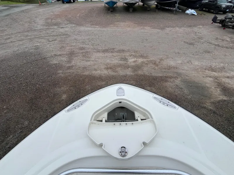 Slide: The Image of Bow view of 2007 Hydra-Sports 2500CC boat on gravel lot. - 11