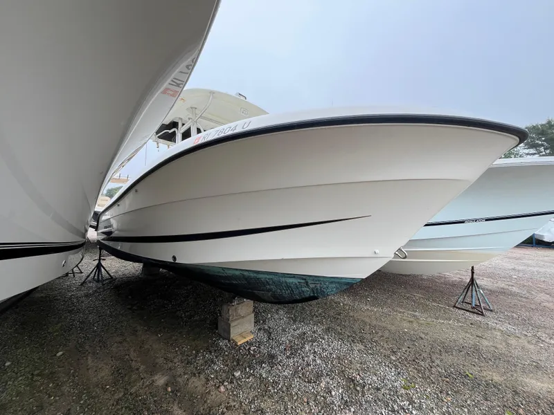 Slide: The Image of 2007 Hydra-Sports 2500CC boat on dry dock, side view. - 8