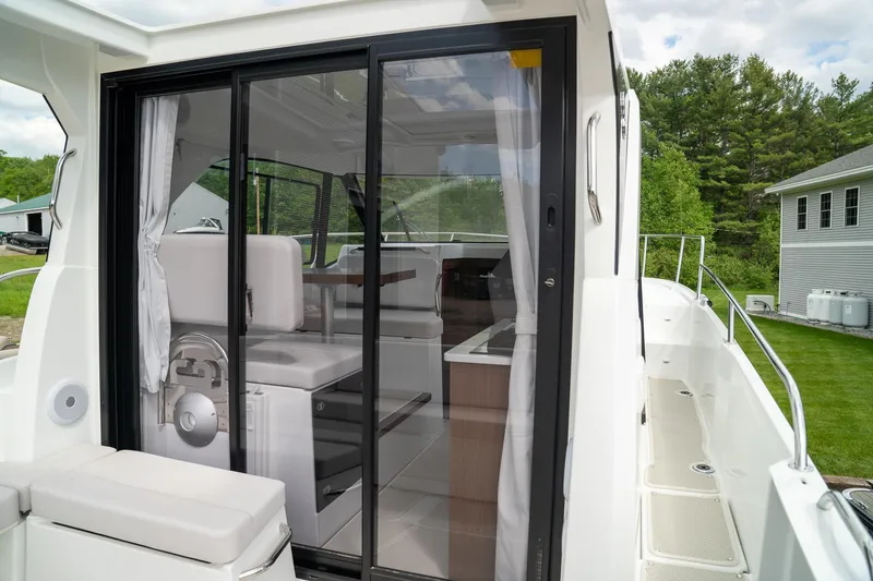 Slide: The Image of Beneteau Antares 9 2025 - 12