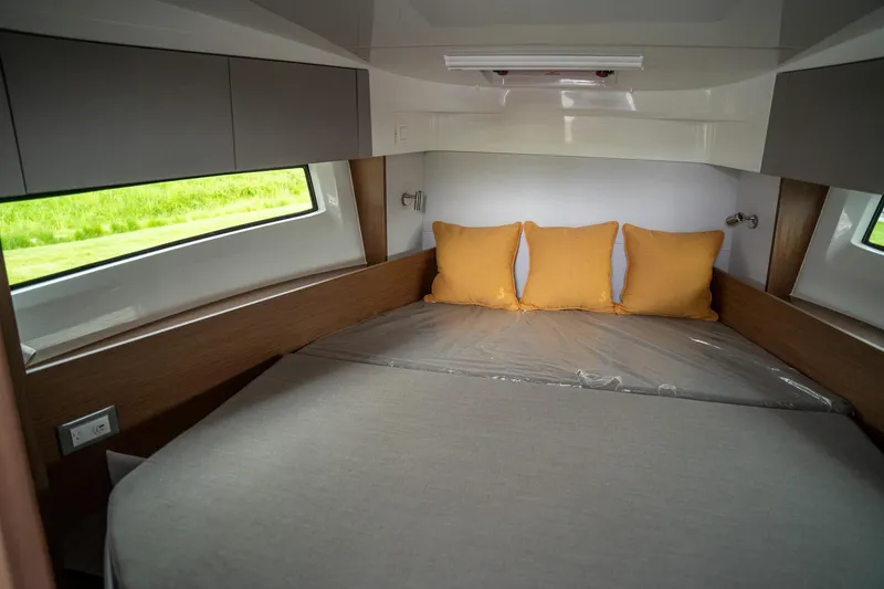 Slide: The Image of Beneteau Antares 9 2025 - 27