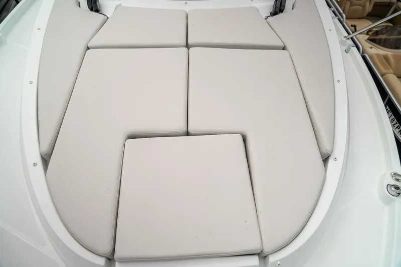 Slide: The Image of Beneteau Antares 9 2025 - 6