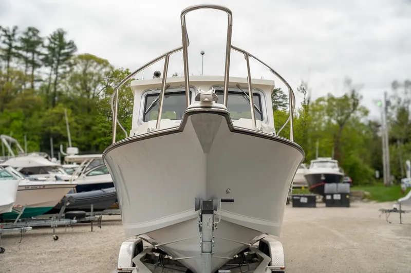 Slide: The Image of Defiance Admiral 250 EX 2025 - 5