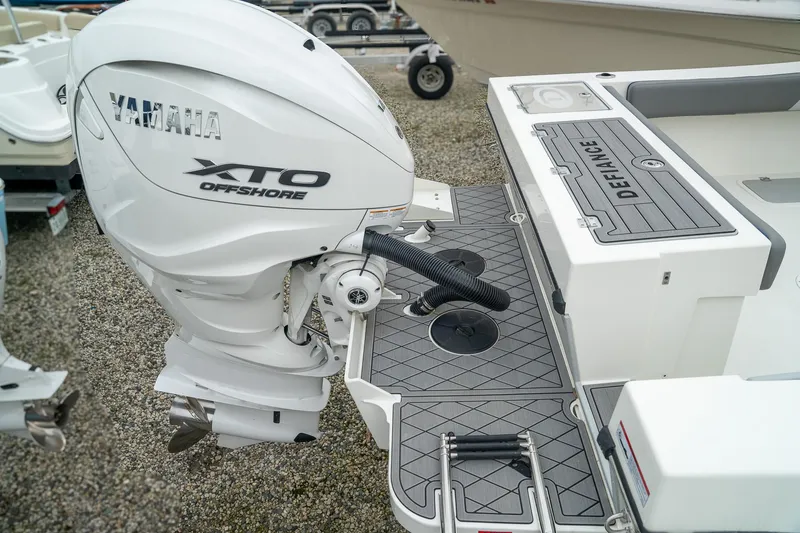 Slide: The Image of Defiance Admiral 260 EX 2025 - 26