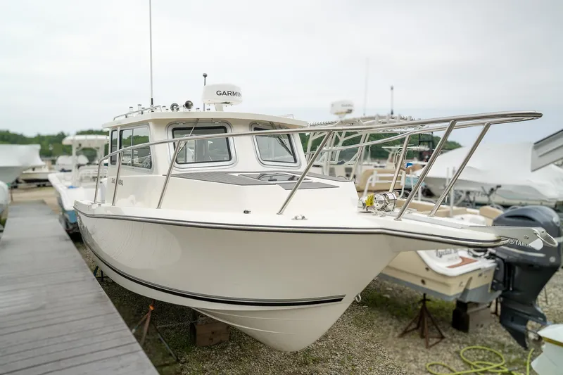 Slide: The Image of Defiance Admiral 260 EX 2025 - 4