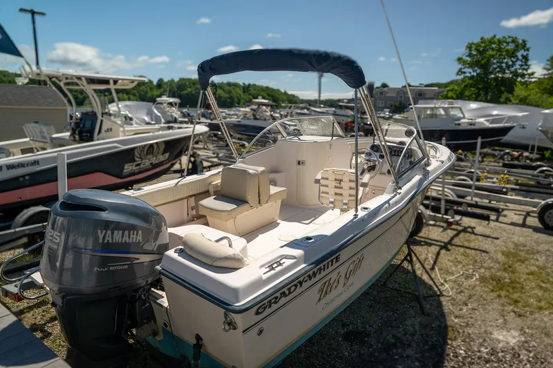 Slide: The Image of Grady-White Tournament 205 2005 - 8