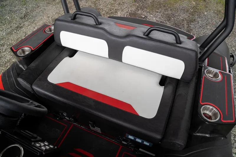 Slide: The Image of Highfield Jet420 2025 - 10