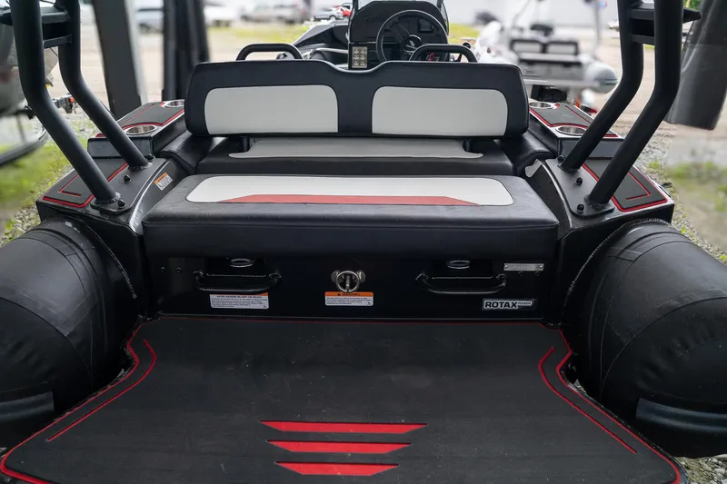 Slide: The Image of Highfield Jet420 2025 - 8