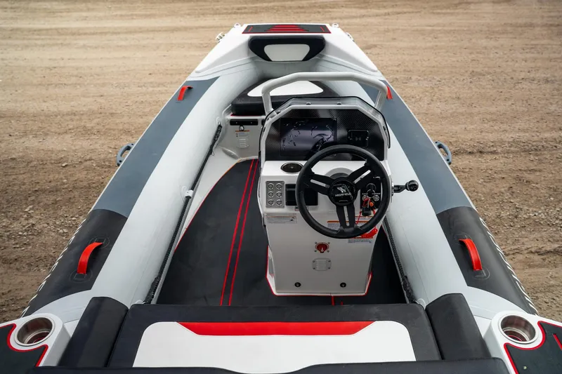 Slide: The Image of Highfield Velox 420 2025 - 9