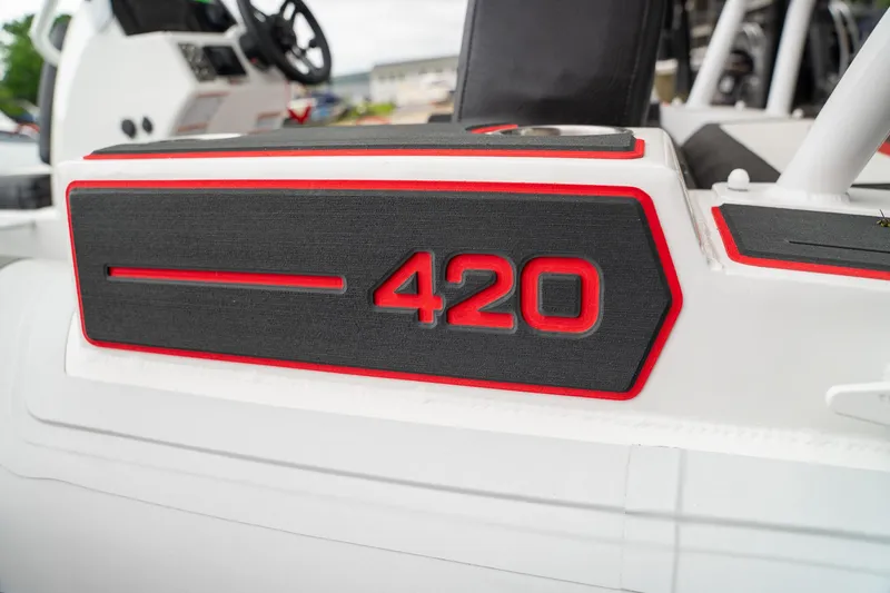 Slide: The Image of Highfield Velox 420 2025 - 3