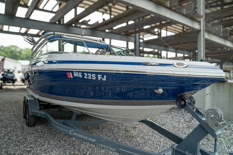 Slide: The Image of Crownline Boats 225 SS 2019 - 4