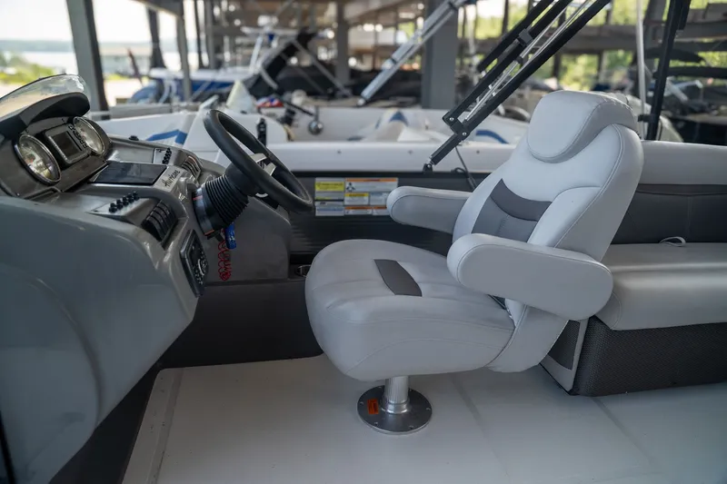 Slide: The Image of Hurricane FD 236 SB 2018 - 12