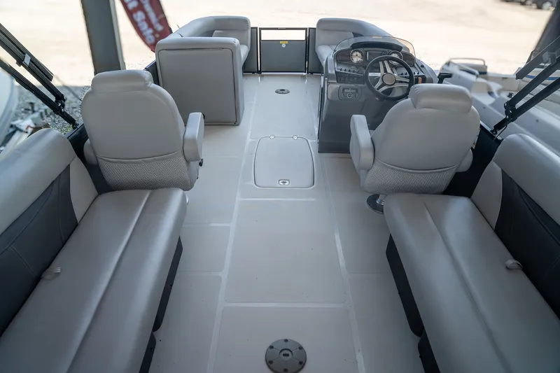 Slide: The Image of Hurricane FD 236 SB 2018 - 8