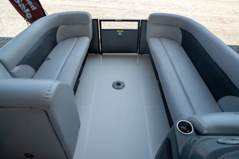 Slide: The Image of Hurricane FD 236 SB 2018 - 9