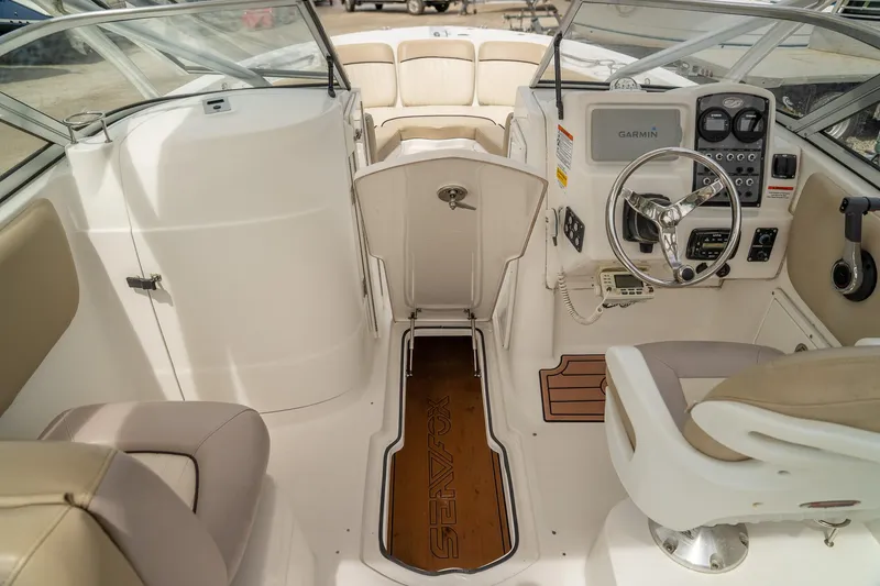 Slide: The Image of Sea Fox 226 Traveler 2016 - 27