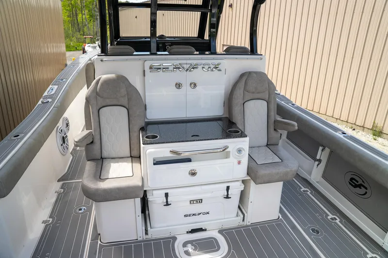 Slide: The Image of Sea Fox 368 Commander 2022 - 20