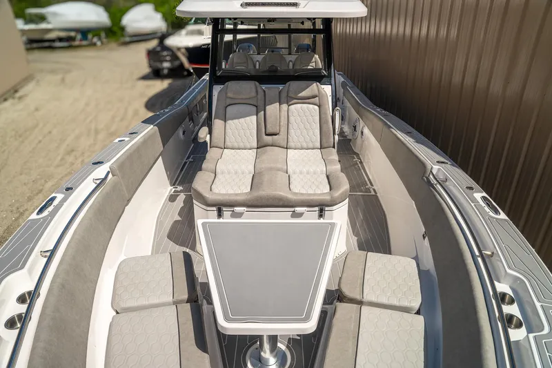 Slide: The Image of Sea Fox 368 Commander 2022 - 8