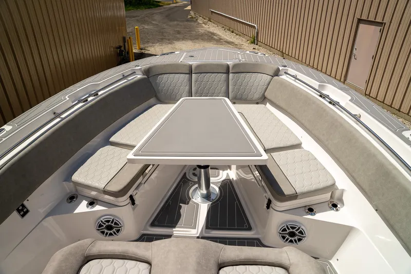 Slide: The Image of Sea Fox 368 Commander 2022 - 9