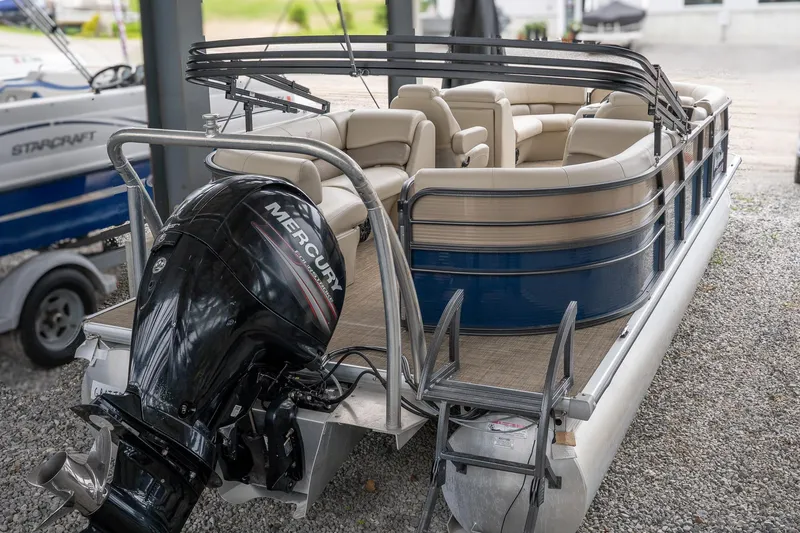 Slide: The Image of Misty Harbor B-2285CU 2017 - 8