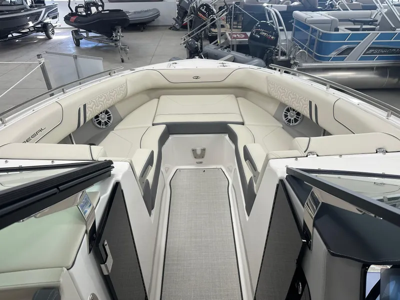 Slide: The Image of Regal LS9 2025 - 15