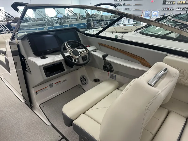 Slide: The Image of Regal LS9 2025 - 9