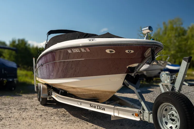 Slide: The Image of Sea Ray 270 SLX 2006 - 7