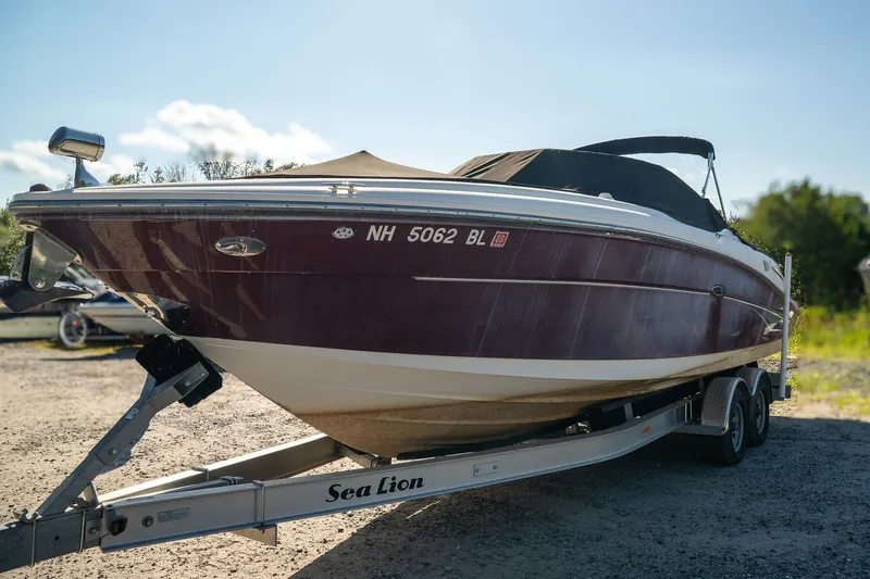 Slide: The Image of Sea Ray 270 SLX 2006 - 9