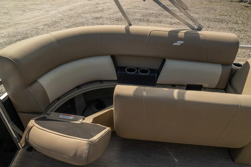 Slide: The Image of Starcraft LX 16 R 2025 - 12