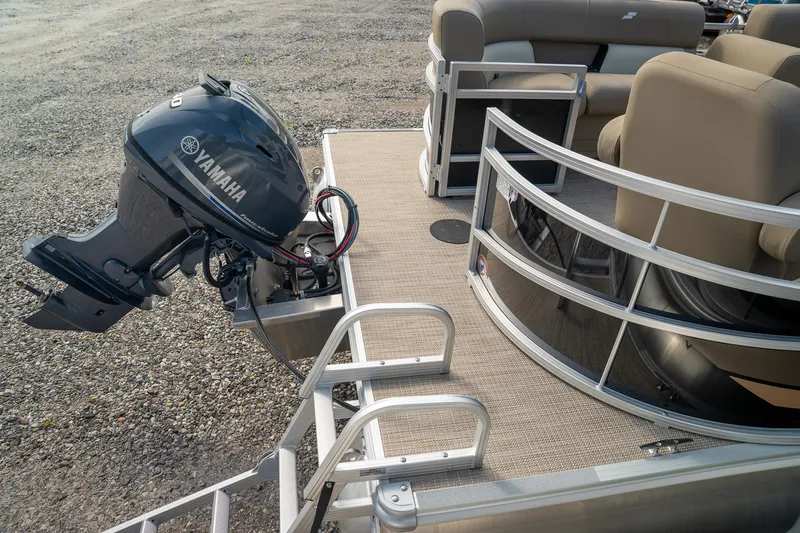 Slide: The Image of Starcraft LX 16 R 2025 - 15