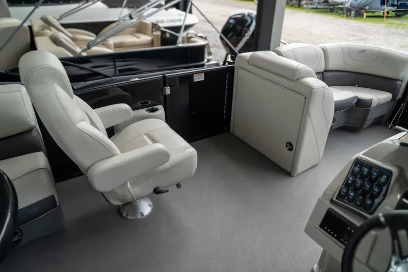 Slide: The Image of Starcraft SLS 3 Q DH 2022 - 11